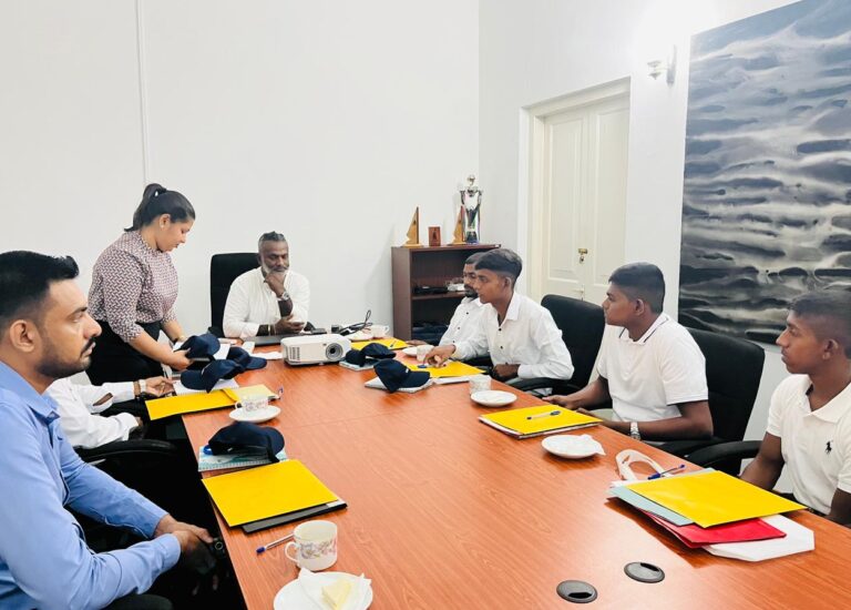 Early April, Sail Lanka welcomed a new group of interns from the Ocean University of Sri Lanka.